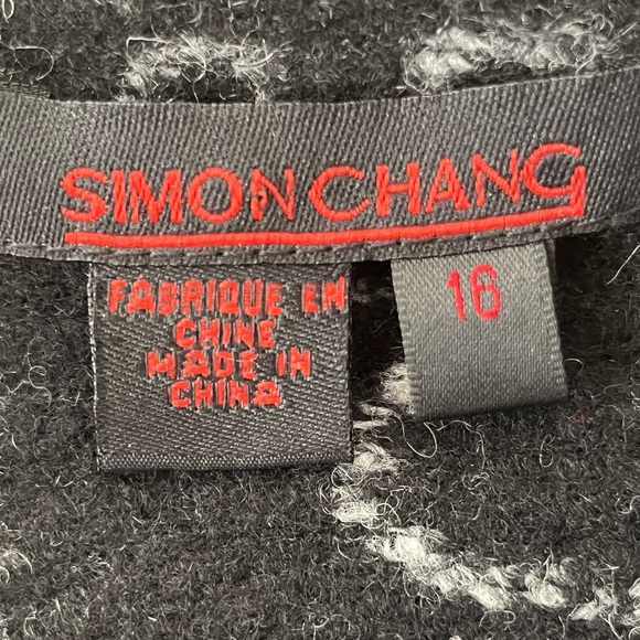 Simon Chang jacket/coat. Lightweight and warm - Picture 3 of 7